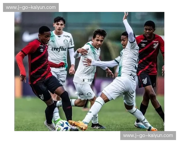 绿茵之巅的冰与火:巴伊亚vs克鲁塞罗,一场灵魂深处的桑巴博弈 绿茵之巅的冰与火:巴伊亚vs克鲁塞罗,一场灵魂深处的桑巴博弈